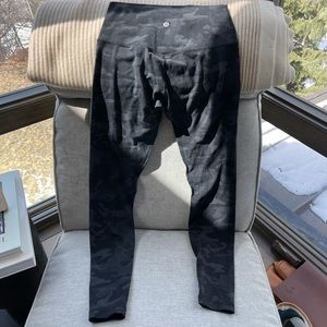Lululemon Align Pant 6 in Camo
